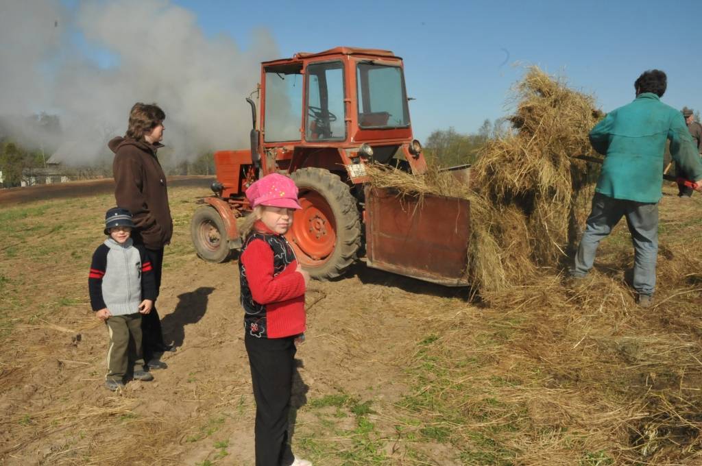 Aizvadītās nedēļas nogalē paviesojāmies Grobiņas, Durbes un Priekules novados. Piedāvājam foto no pavasara tirdziņa un Lielās talkas.
Autors: ReKurZeme, portāls