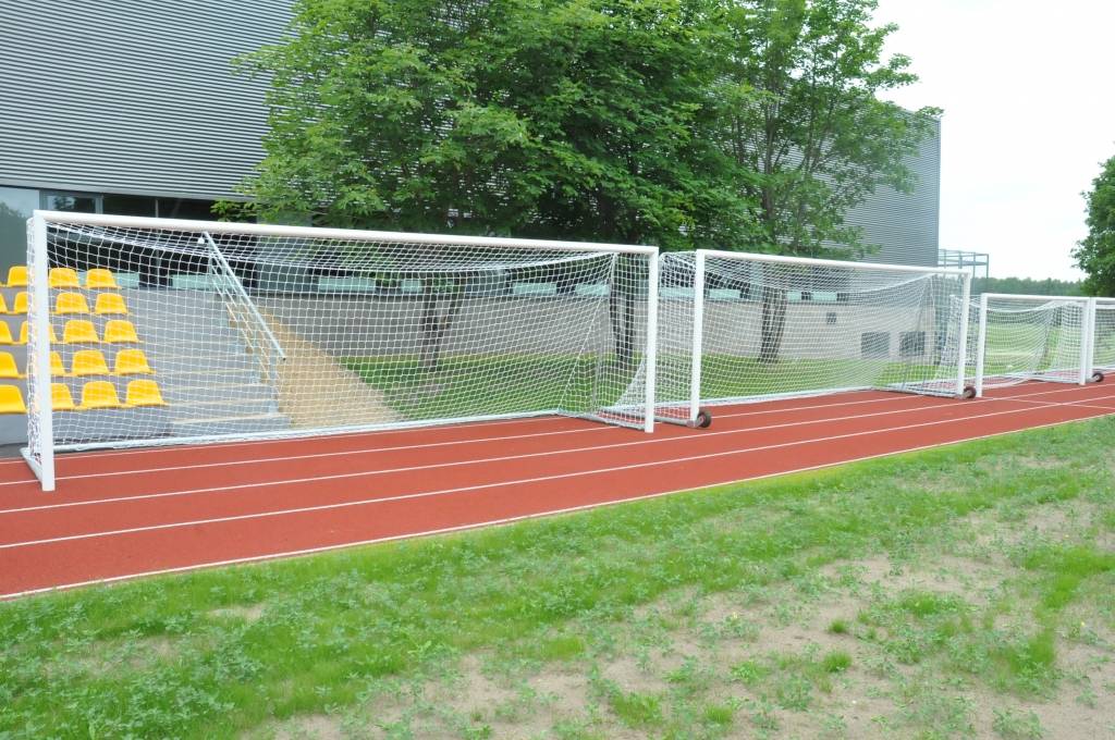 Lai Priekule veidotos par sporta un izglītības centru, kā turpinājums daudzfunkcionālajai sporta hallei, ir izveidoti futbola, tenisa, volejbola, basketbola laukumi. 22. jūnijā futbola laukumā notika atklāšanas svētki, kur pirmās...
Autors: Ilze Vainovska