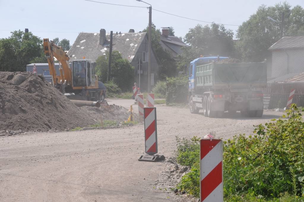 Turpinās vērienīgi rekonstrukcijas un pārbūves darbi Zirņu ielā.
Autors: ReKurZeme, portāls