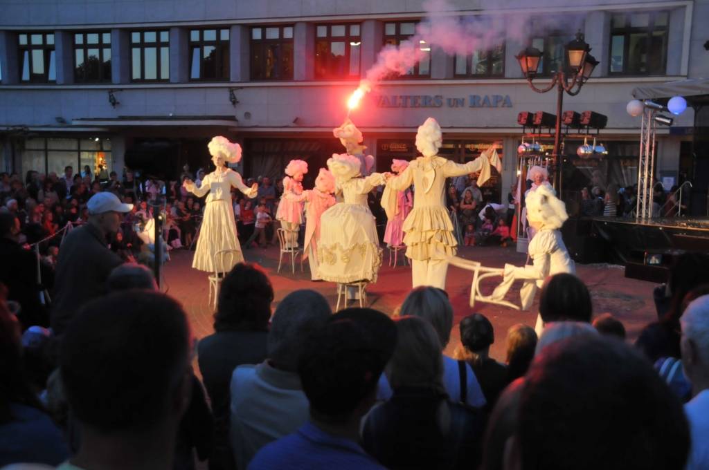 Nedēļas nogalē Liepājā notika tradicionālais Ielu teātra festivāls "Zeme.Debess.Jūra".
Autors: ReKurZeme, portāls