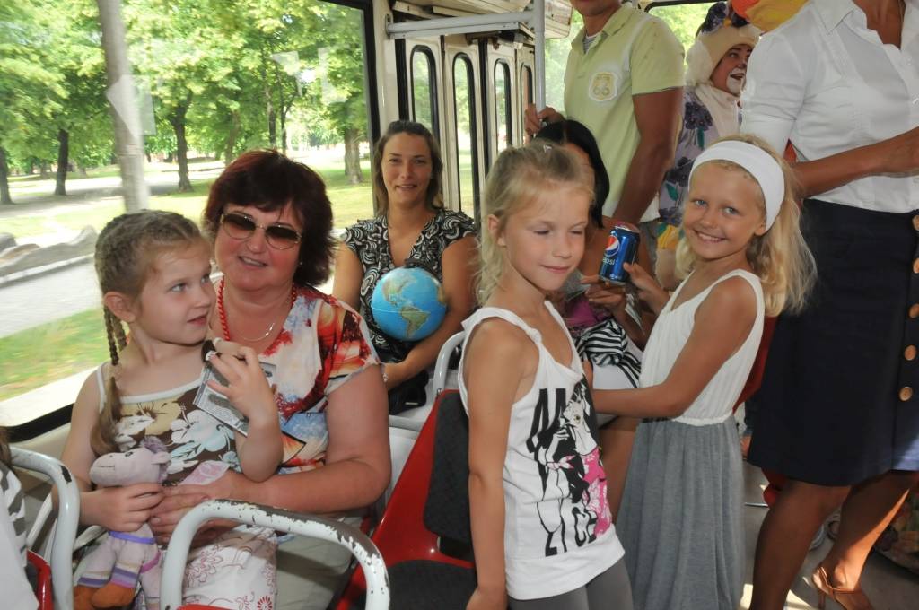 Ceturtdien liepājniekus atkal priecēja aktivitātes "Kultūras tramvajā".
Autors: ReKurZeme, portāls