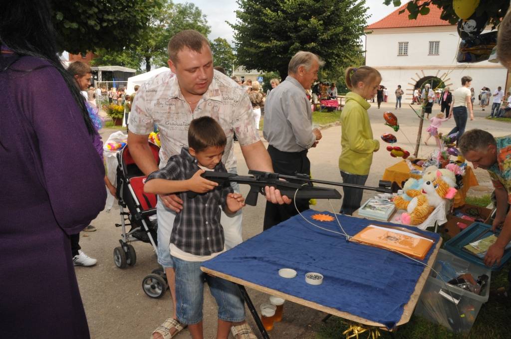 Sestdien Priekulē krāšņi atzīmēja Ikara svētkus. Iedzīvotāji atzina, ka tā ir lieliska iespēja būt kopā ar savējiem.
Autors: ReKurZeme, portāls