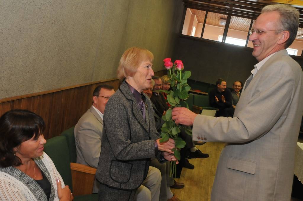 Biedrība "Liepājas rajona partnerība", atzīmējot piecu gadu jubileju, tikās pasākumā, lai atcerētos tās dibināšanas laiku, paveikto, pārrunātu nākotnes iespējas un sadarbības formas. Dažādi projekti infrastruktūras uzlabošanai ir veikti...
Autors: ReKurZeme, portāls