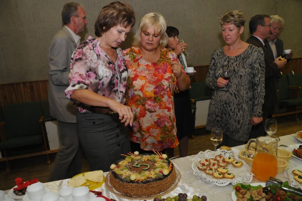 Biedrība "Liepājas rajona partnerība", atzīmējot piecu gadu jubileju, tikās pasākumā, lai atcerētos tās dibināšanas laiku, paveikto, pārrunātu nākotnes iespējas un sadarbības formas. Dažādi projekti infrastruktūras uzlabošanai ir veikti...
Autors: ReKurZeme, portāls