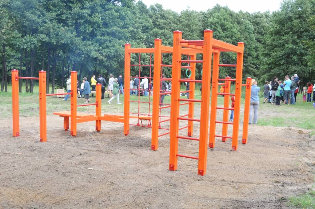 Trešdien, 31. augustā, Zaļās birzs mikrorajonā pie Melnupītes tika atklāta projektu konkursa "LMT Liepājai" laikā tapusī atpūtas taka "Prieks".

No trīs LMT atbalstu ieguvušajiem projektiem šis ir pirmais, kas nokļuvis līdz finiša taisnei,...
Autors: ReKurZeme, portāls