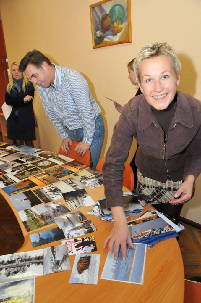 Liepājas reģiona Tūrisma informācijas birojā (LRTIB) notikusi "Liepājas fotokonkursam 2011" iesūtīto darbu izvērtēšana, pastāsta LRTIB speciāliste Agita Vucena.

Šogad fotogrāfijas konkursam iesnieguši 32 autori. Daži pa vienam darbam,...
Autors: Sarmīte Štrausa