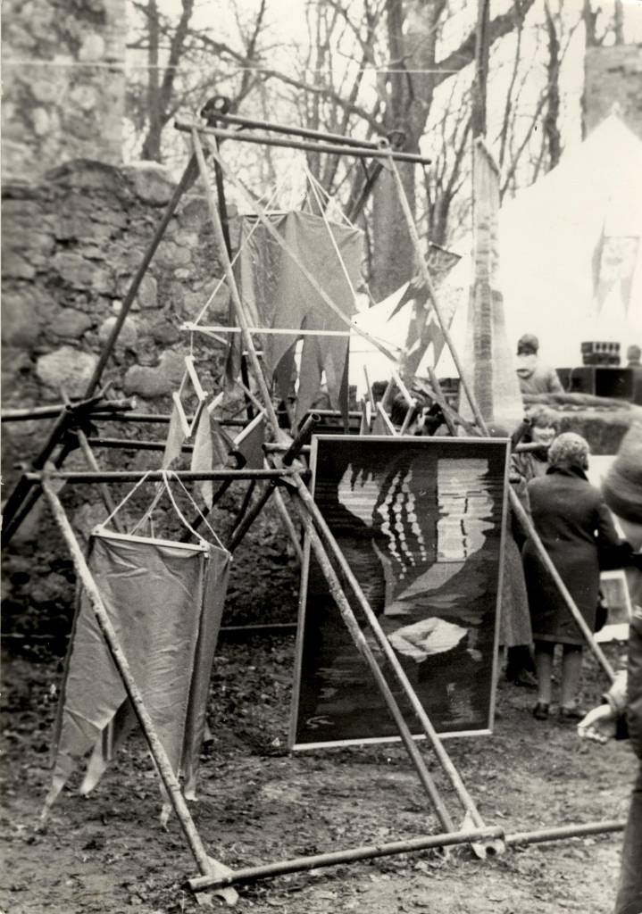 Mākslas dienas Grobiņas pilsdrupās, 1985. gads.
Autors: Liepājas muzejs