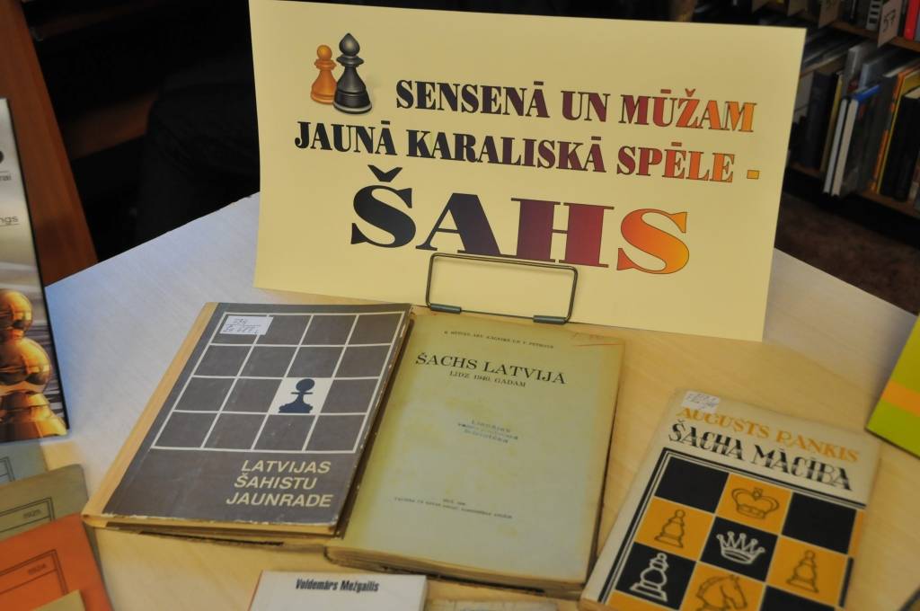 Liepājas Centrālās zinātniskās bibliotēkas Vispārīgo zinātņu lasītavā 28. novembrī plkst.14 notiks sarīkojums ar Ģediminu Salmiņu - šahistu, grāmatu autoru, novadpētnieku un bibliotēkas ilggadēju lasītāju.
Visiem šaha cienītājiem un...
Autors: ReKurZeme, portāls