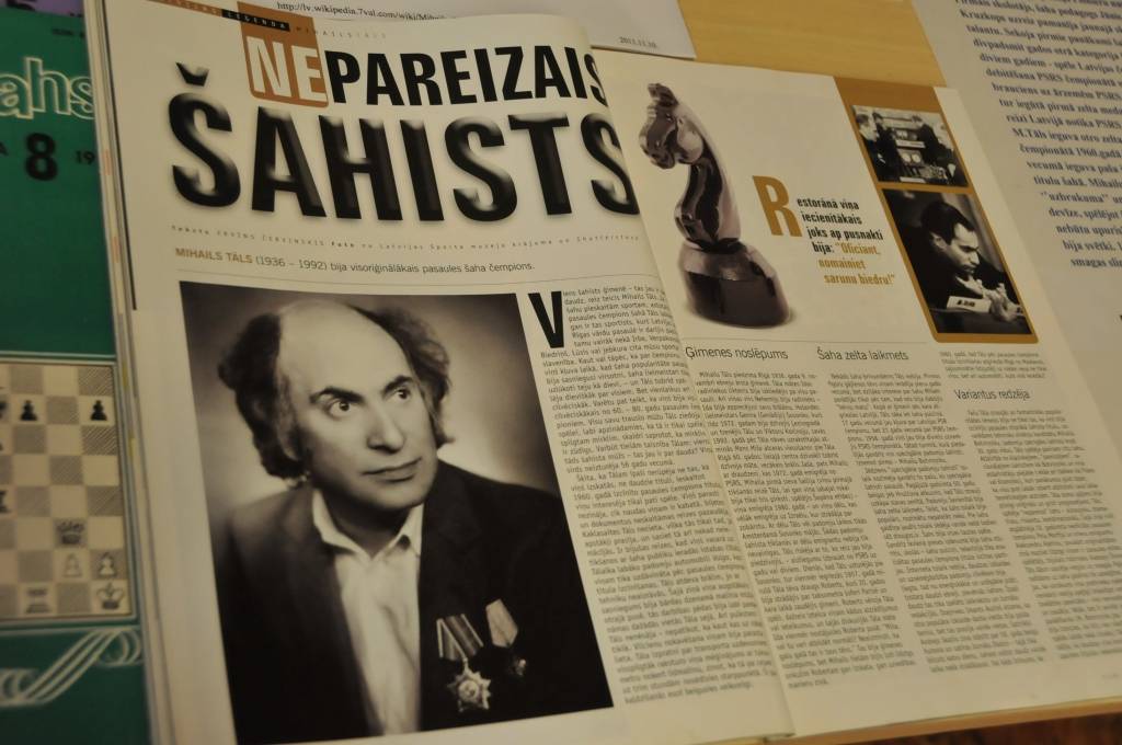 Liepājas Centrālās zinātniskās bibliotēkas Vispārīgo zinātņu lasītavā 28. novembrī plkst.14 notiks sarīkojums ar Ģediminu Salmiņu - šahistu, grāmatu autoru, novadpētnieku un bibliotēkas ilggadēju lasītāju.
Visiem šaha cienītājiem un...
Autors: ReKurZeme, portāls