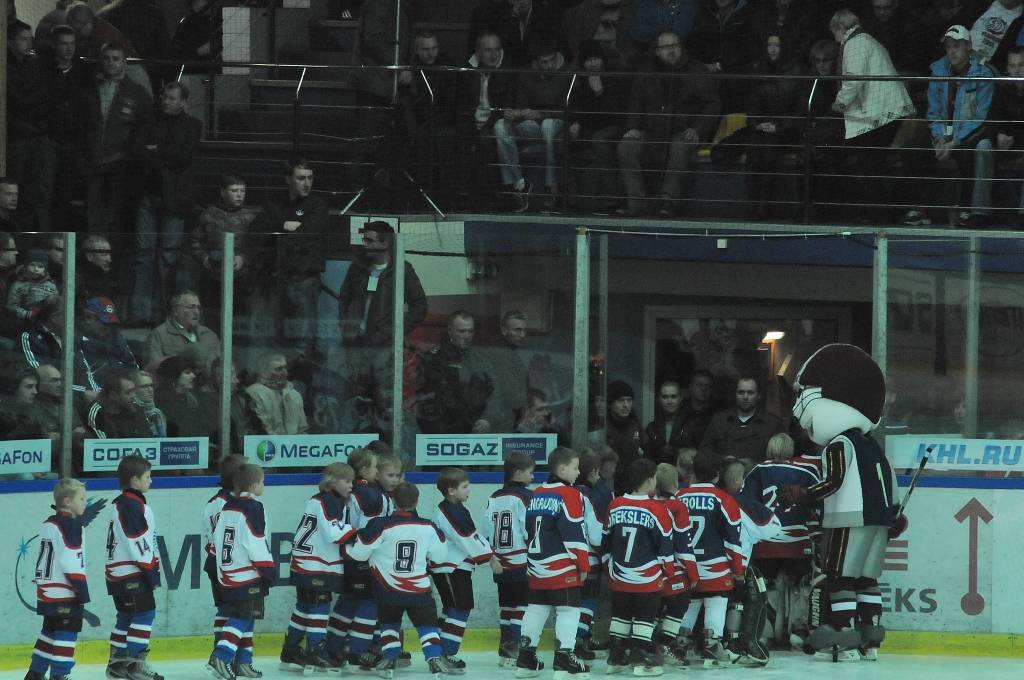 Rīgas "Dinamo" trešdien, 2. novembrī, Liepājas ledushallē Kontinentālās hokeja līgas spēlē ar 2:1 uzvarēja Magņitogorskas "Metallurg".
Autors: Uldis Dobelis