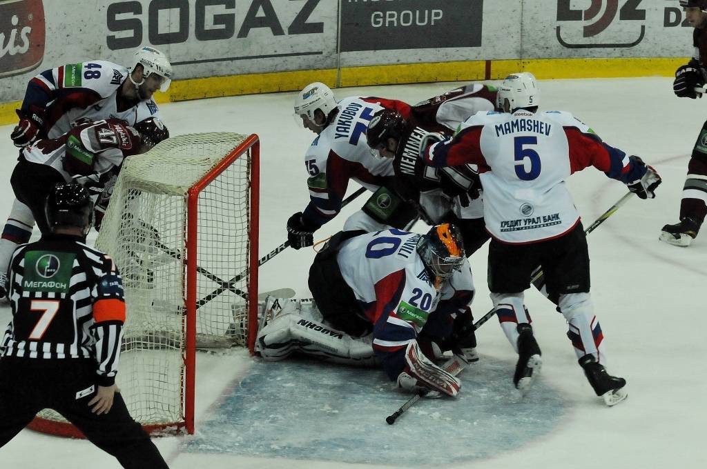 Rīgas "Dinamo" trešdien, 2. novembrī, Liepājas ledushallē Kontinentālās hokeja līgas spēlē ar 2:1 uzvarēja Magņitogorskas "Metallurg".
Autors: Uldis Dobelis