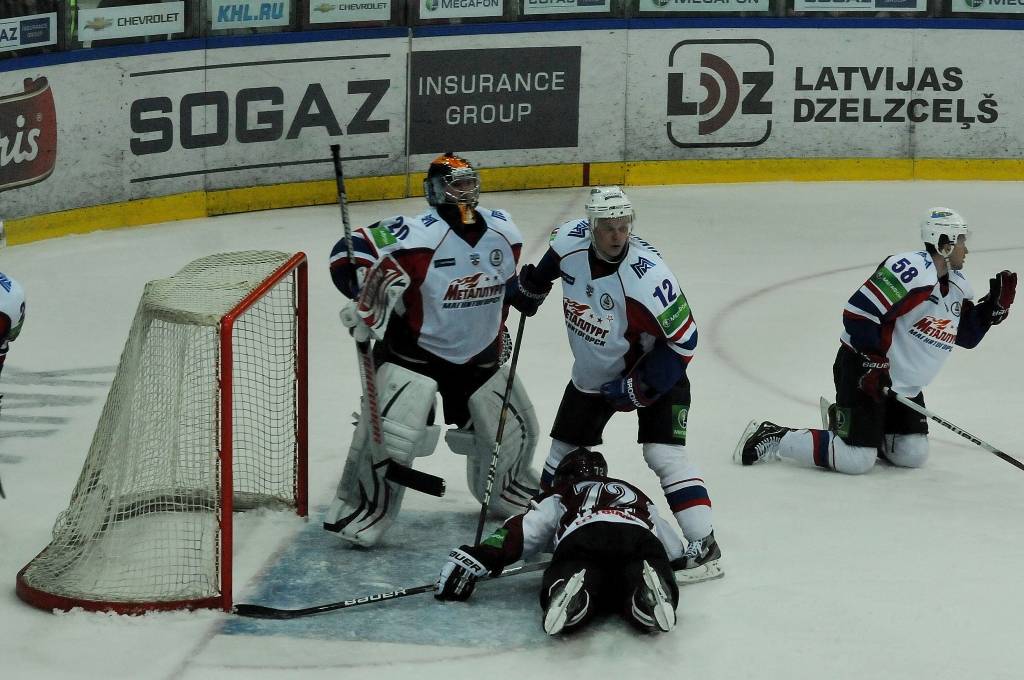 Rīgas "Dinamo" trešdien, 2. novembrī, Liepājas ledushallē Kontinentālās hokeja līgas spēlē ar 2:1 uzvarēja Magņitogorskas "Metallurg".
Autors: Uldis Dobelis