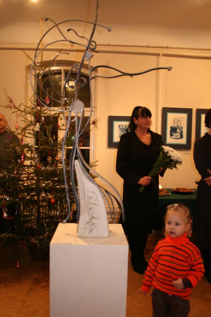 Pirmo reizi Liepājā vienuviet kopīgā izstādē “Ziemas noskaņās” skatāmi Liepājas universitātes docētāju mākslas darbi. To tapšanā izmantoti dažādi materiāli un tehnikas. Izstāde Liepājas muzejā K. Ukstiņa ielā 7/9 būs skatāma līdz 15....
Autors: ReKurZeme, portāls