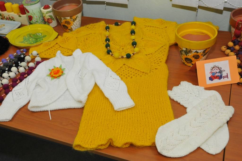 Pāvilostas domē skatāma novada pensionāru rokdarbu izstāde.

Kā izstāde tapusi, lasiet "Kursas Laika" 12. decembra numurā.
Autors: ReKurZeme, portāls