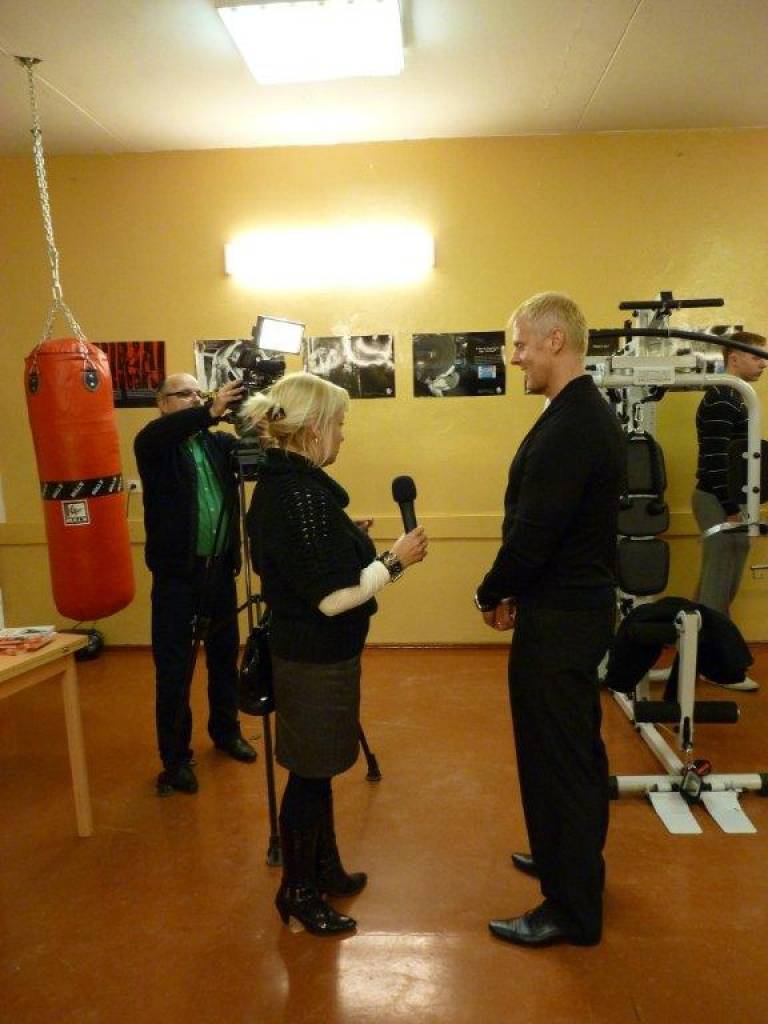 15. decembrī Rudes mazajā skolā tika atklāta jaunā Fitnesa studija, kas iegādāta projekta "Jauniešu brīvā laika pavadīšanas iespēju dažādošana Nīcas novadā" ar ELFLA atbalstu.
Fitnesa studijas aprīkojums izmaksāja 2890 latus.
Uz...
Autors: ReKurZeme, portāls