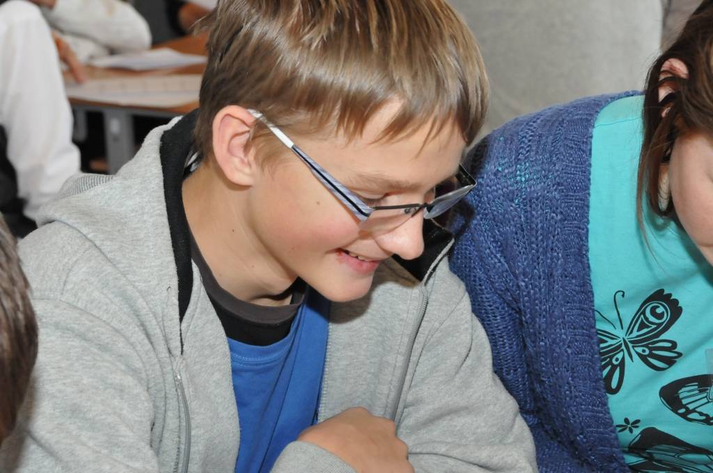 Trešdien, 25. janvārī, Grobiņas ģimnāzijā notika "Matemātikas un dabas zinātņu pēcpusdiena" novada 7-9. klašu skolēniem. Par to kā jaunajiem censoņiem veicās, lasiet kādā no nākamajiem "Kursas Laika" numuriem.
Autors: ReKurZeme, portāls