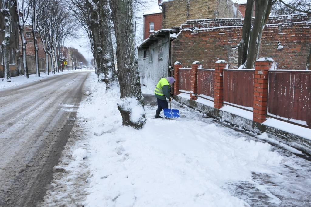 Šodien, 14. janvārī, Liepājā gaisa temperatūra ir ap nulli, gandrīz visu rītu puteņo.
Autors: Uldis Dobelis