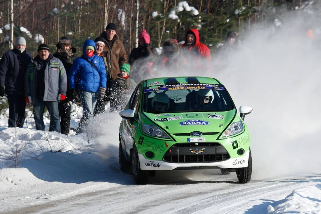 R2 klases uzvarētāji Ralfs Sirmacis / Māris Kulšs rallija 