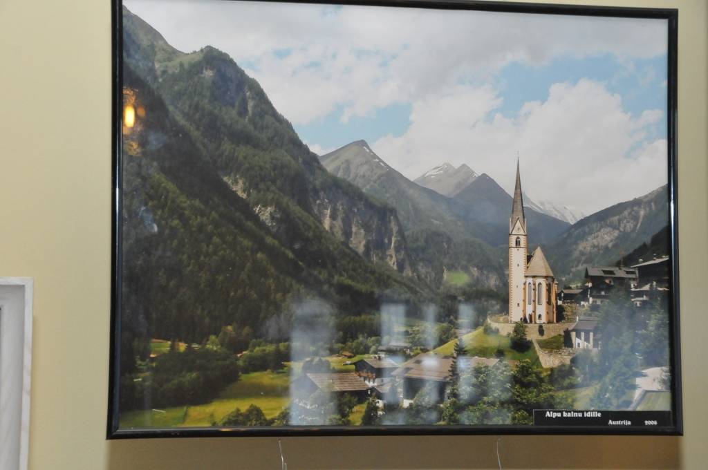 Nīcas kultūras nama pelēkajā zālē vēl līdz 27. februārim var apskatīt liepājnieka Aivara Bumbiera fotoizstādi "Ceļojumu piezīmes…". Tajā apkopoti fotogrāfa pēdējo gadu ceļojumu iespaidu mirkļi Norvēģijā, Austrijā, Itālijā un Latvijā....
Autors: ReKurZeme, portāls