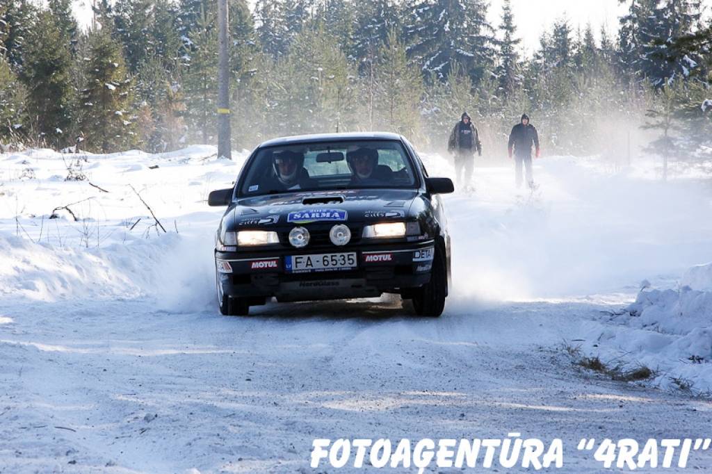 Biedrības "Autosports Grobiņa" ekipāža Kaspars Borgs/Andris Pāpe Latvijas rallijsprinta čempionāta otrajā posmā - rallijā "Sarma 2012" - "Road" klasē izcīnīja trešo vietu.
Autors: ReKurZeme, portāls