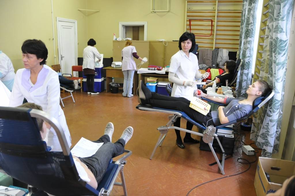 14. februārī Valsts asinsdonoru centrs asins ziedotājus gaidīja Liepājas Universitātē.
Lai atbalstītu donorus, kuri aktīvi iesaistās asins ziedošanā un gada laikā (365 dienu ietvaros) asinis vai asins komponentus ziedo trīs un vairāk...
Autors: ReKurZeme, portāls
