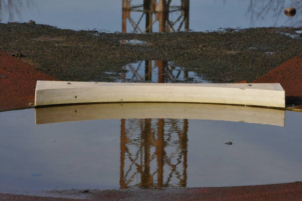 Liepājas stadions "Daugava" pamazām žūst un gatavojas jaunajai sezonai.