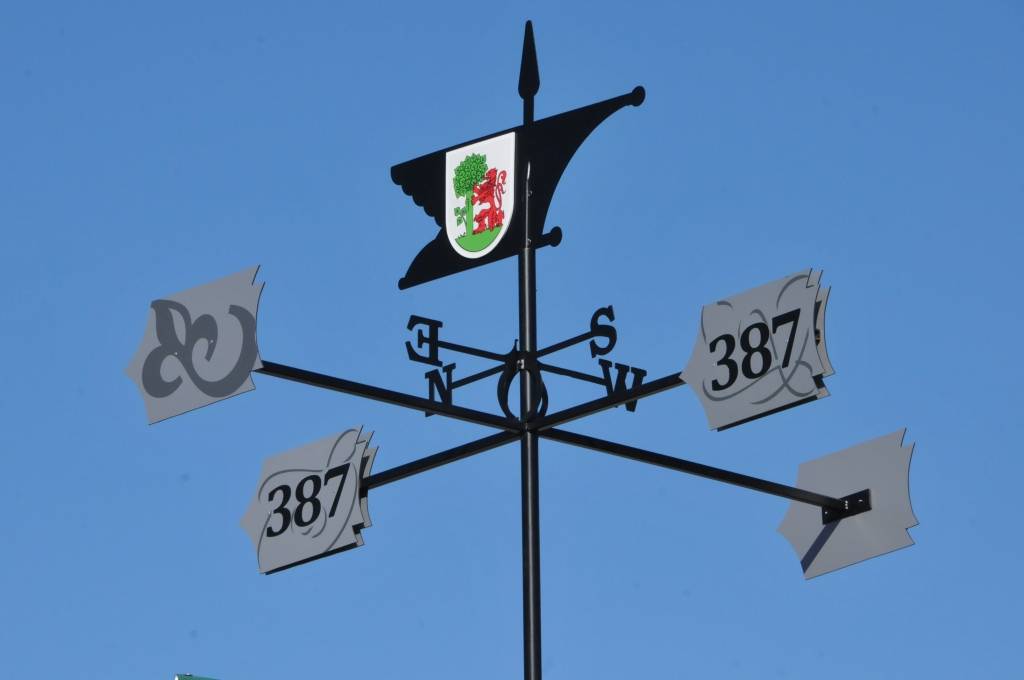 Liepāja 18. martā svinēs 387. dzimšanas dienu un jau tērpusies svētku rokā, izmantojot karoga krāsas - sarkano un zaļo.
Autors: ReKurZeme, portāls