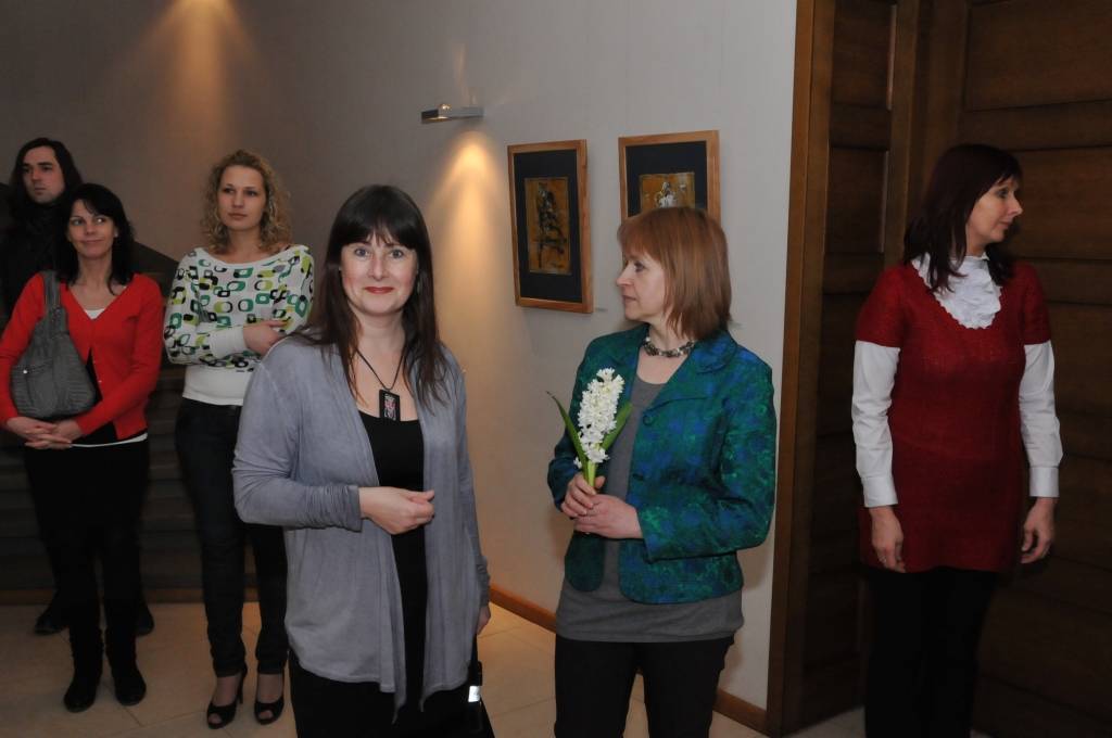 Liepājas latviešu biedrības namā līdz 1. aprīlim skatāma 16. starptautiskā gleznotāju un zīmētāju plenēra "Pilsēta un jūra" atlasīto darbu izstāde.

Izstādē apskatāmi Dienvidkorejas, ASV, Lietuvas, Polijas, Ukrainas un Latvijas mākslinieku...
Autors: ReKurZeme, portāls