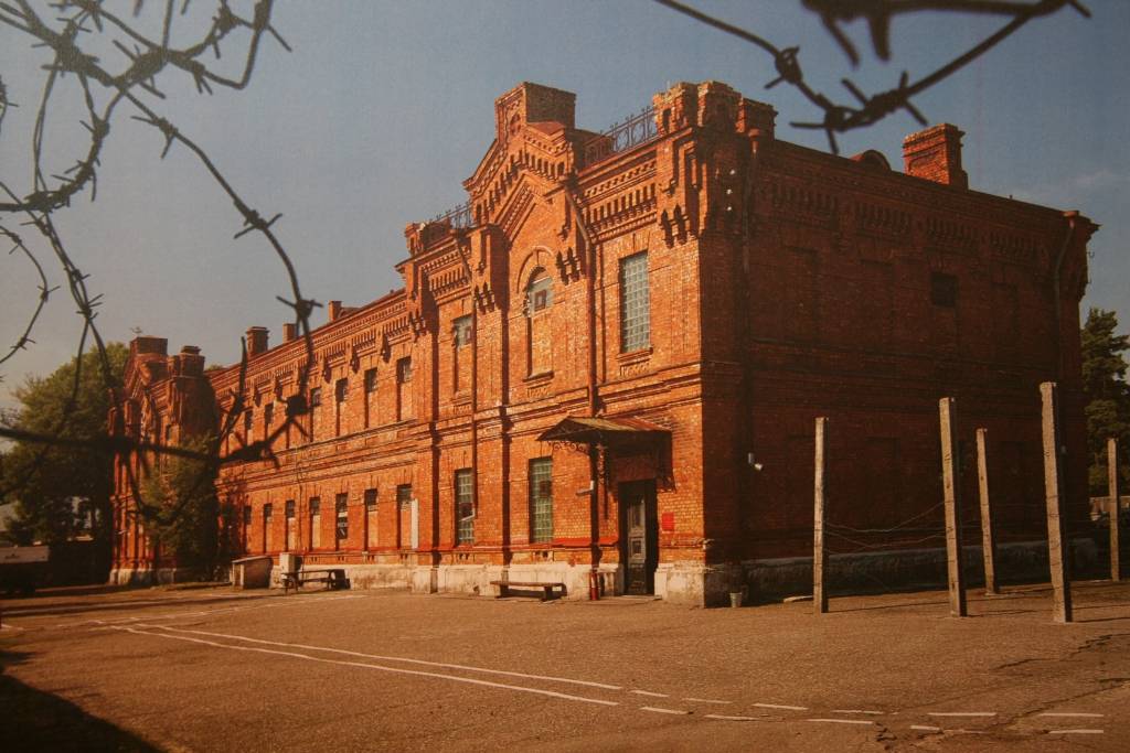 Līdz 21. martam Aizputes novadpētniecības muzeja izstāžu zālē būs apskatāma starptautiskā foto izstāde "Karosta – foto osta". Ceļojošās izstādes iniciatori ir Karostas glābšanas biedrība (KGB), kas plašāk pazīstama kā dažādu atraktīvu...
Autors: Iluta Dreimane