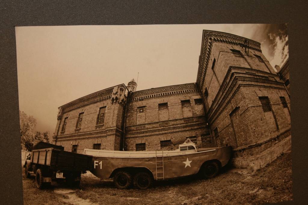 Līdz 21. martam Aizputes novadpētniecības muzeja izstāžu zālē būs apskatāma starptautiskā foto izstāde "Karosta – foto osta". Ceļojošās izstādes iniciatori ir Karostas glābšanas biedrība (KGB), kas plašāk pazīstama kā dažādu atraktīvu...
Autors: Iluta Dreimane