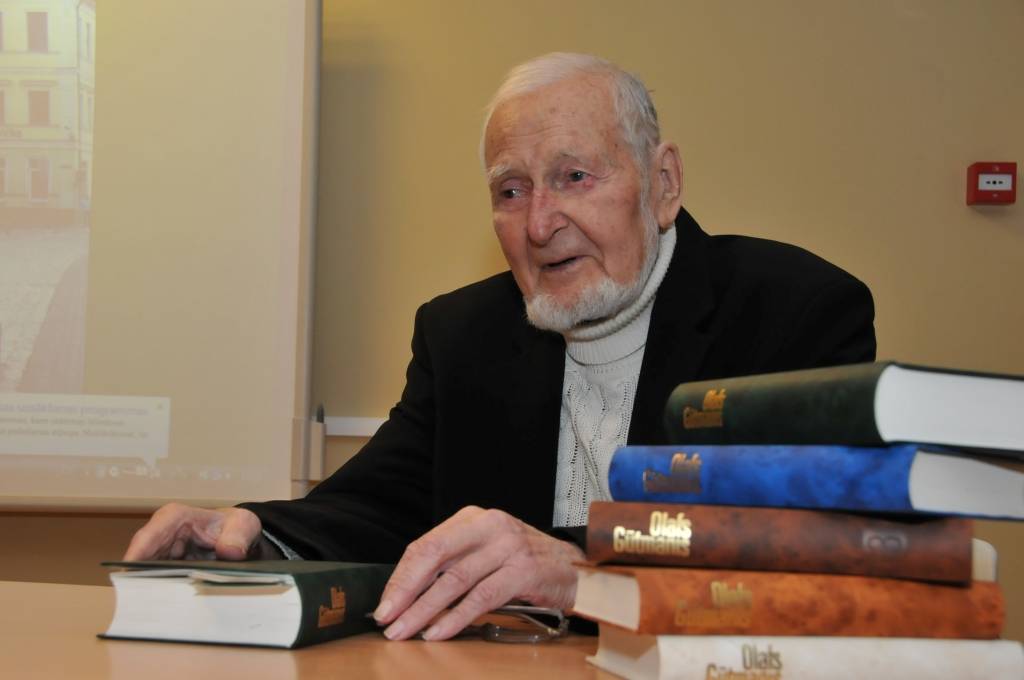 Autors: Dainis Ģelzis