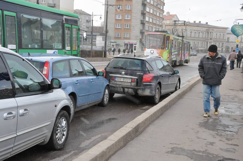 Autors: Dainis Ģelzis