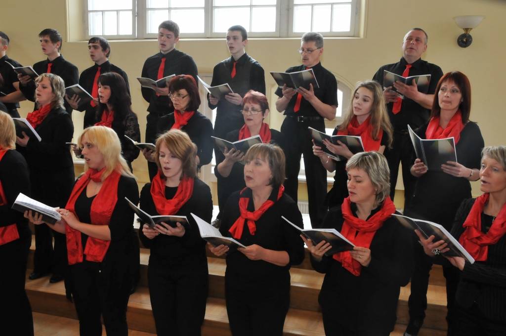 22. aprīlī pavisam 19 Liepājas un novadu  sieviešu, vīru un jauktie kori skatē rādīja savu māksliniecisko līmeni, apliecinot gatavību 2013. gada Vispārējiem latviešu Dziesmu un Deju svētkiem un 2012. gada Latvijas sieviešu un vīru koru...
Autors: ReKurZeme, portāls