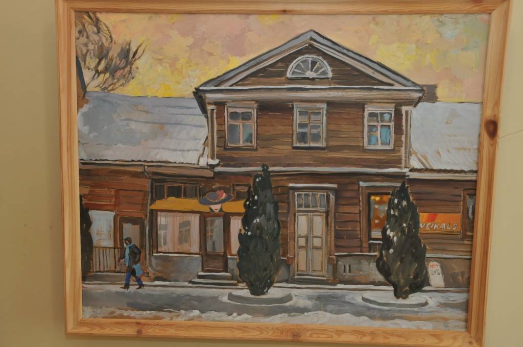 Aizputē, galerijā "Mētras māja" skatāma Maskavā dzīvojošā mākslinieka Nikolaja Sokolova darbu izstāde
Autors: ReKurZeme, portāls