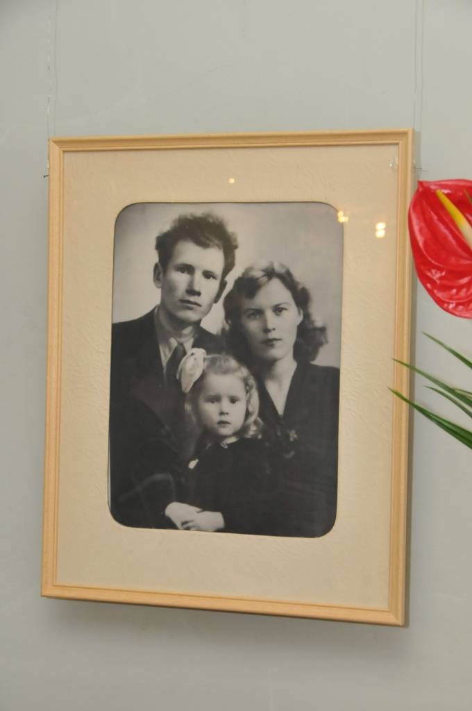 Galerijā "Mētras Māja" Aizputē skatāma Dzidras Altenas piemiņai veltīta izstāde "Bij' manai māmiņai zelta kamolīt's".
Autors: ReKurZeme, portāls