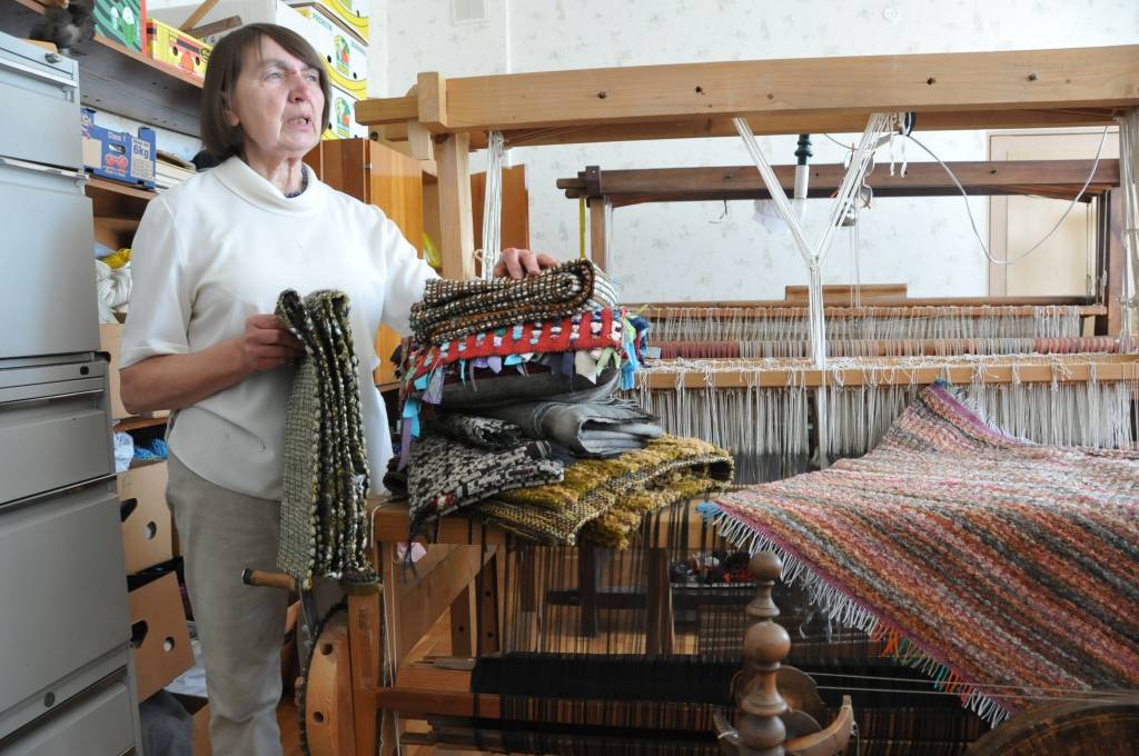 Maija pašās beigās Virgas audēju pulciņš rīko sezonas noslēguma izstādi. Līdz ar lauka darbu sākšanos, stellēm parasti met mieru.

Lielākā daļa darbu jau izņemta no stellēm un apstrādājami, bet šis tas stellēs vēl atrodams. Svetlana Gauša...
Autors: ReKurZeme, portāls