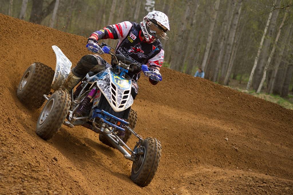 Latvijas čempionāta motokrosā pirmā posma otrā diena 29. aprīlī Misiņkalna mototrasē Aizputē.