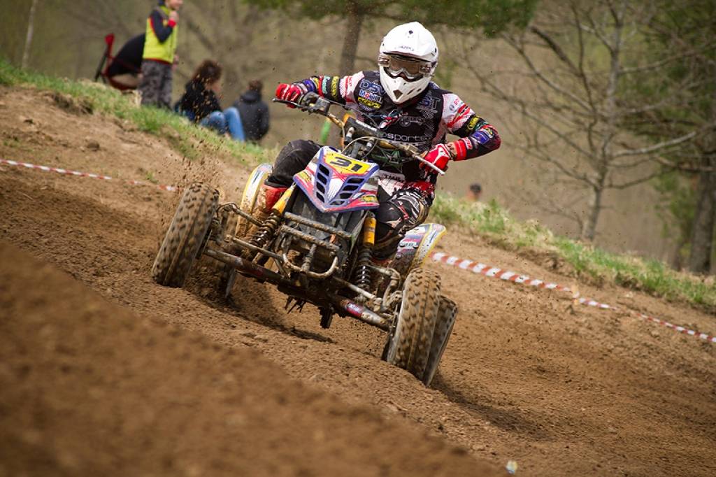 Latvijas čempionāta motokrosā pirmā posma otrā diena 29. aprīlī Misiņkalna mototrasē Aizputē.