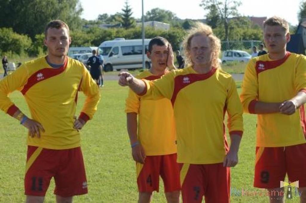 Dunalkas futbolisti.
Autors: Uldis Dobelis
