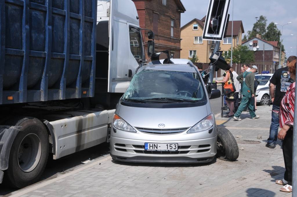 Autors: Dainis Ģelzis