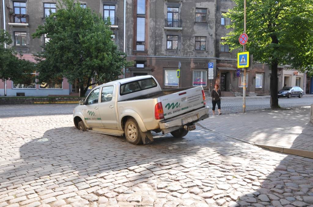 Autors: Dainis Ģelzis