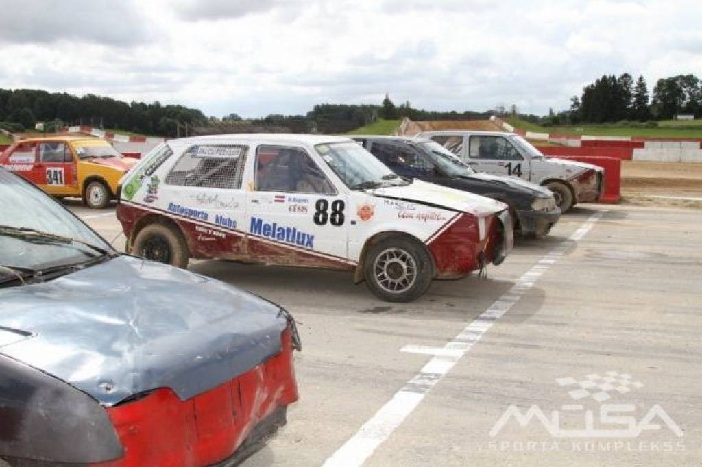 Autors: www.autocross.lv