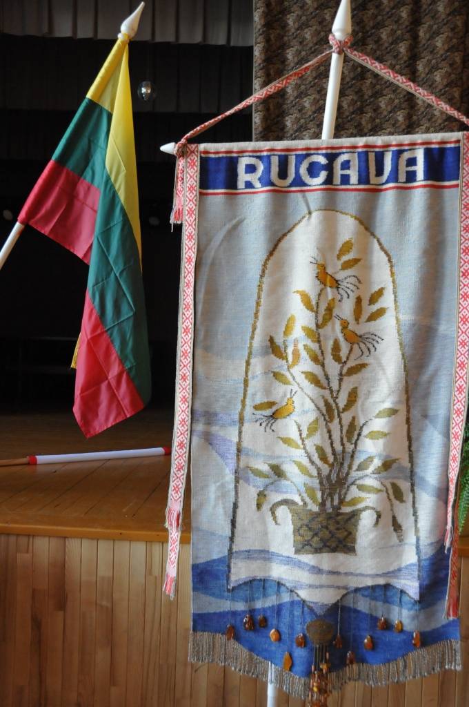 29. septembrī Rucavas kultūras namā atklāta izstāde "Sventājas zemes atmiņas zīmes".

Jau septīto gadu turpinās projekts, kuru īsteno entuziastu grupa no Lietuvas. Sventājā notiek daiļrades simpoziji, kuros piedalījušies ne tikai...
Autors: ReKurZeme, portāls