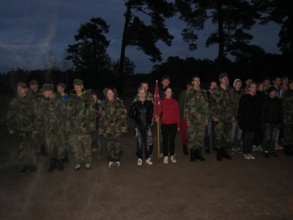 Foto no Lāčplēša balvas izcīņas 2012 - jaunsargu komandam. Tās notika Beberliņos un tajās piedalījās arī Liepājas apkaimnes novadu jaunsargu komandas.
Autors: ReKurZeme, portāls