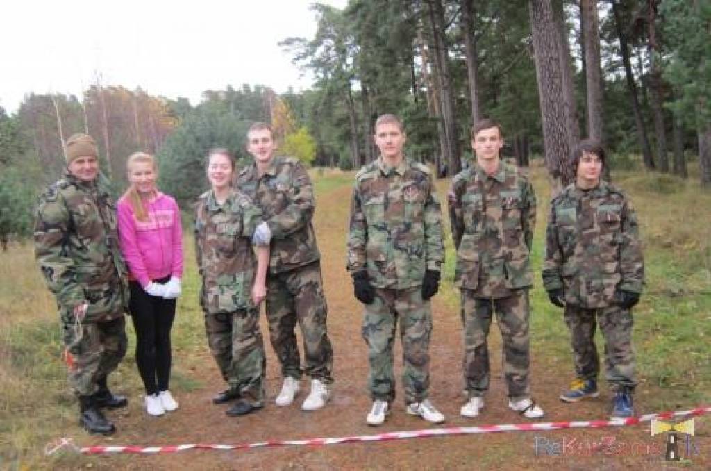 Foto no Lāčplēša balvas izcīņas 2012 - jaunsargu komandam. Tās notika Beberliņos un tajās piedalījās arī Liepājas apkaimnes novadu jaunsargu komandas.
Autors: ReKurZeme, portāls