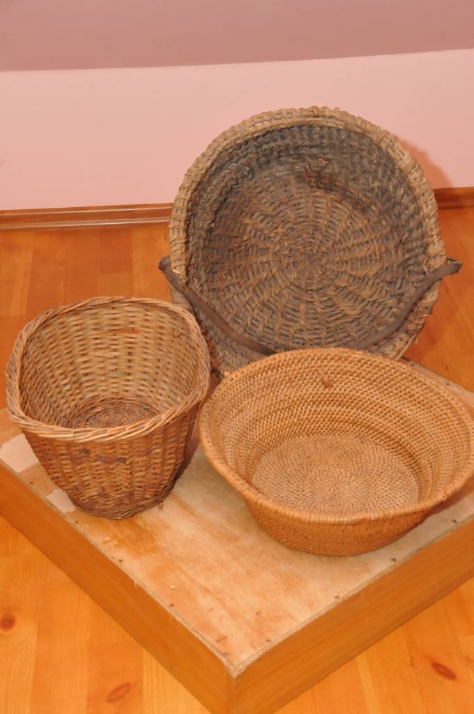 Pāvilostas novadpētniecības muzejā līdz 21. decembrim apskatāma izstāde “Pinumi”. Tajā redzami Aleksandra Grinberga klūgu pinumi, muzeja krājumos atrodamie izstrādājumi, izstādi papildina sacenieka Alfrēda Drauga stiepļu grozi.

Apskatāmo...
Autors: ReKurZeme, portāls