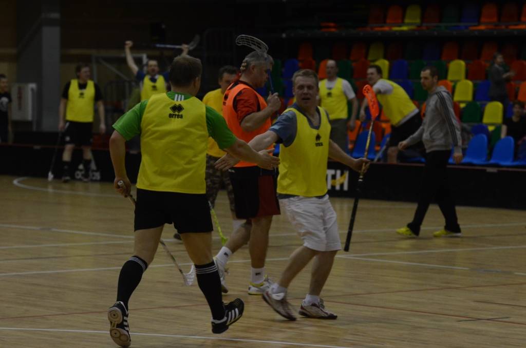 6. janvārī Liepājas Olimpiskajā centrā notika Liepājas florbola kluba "Kurši" vecāku Sporta diena.
Autors: Uldis Dobelis