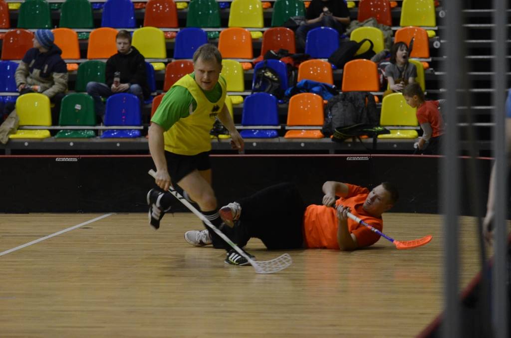 6. janvārī Liepājas Olimpiskajā centrā notika Liepājas florbola kluba "Kurši" vecāku Sporta diena.
Autors: Uldis Dobelis