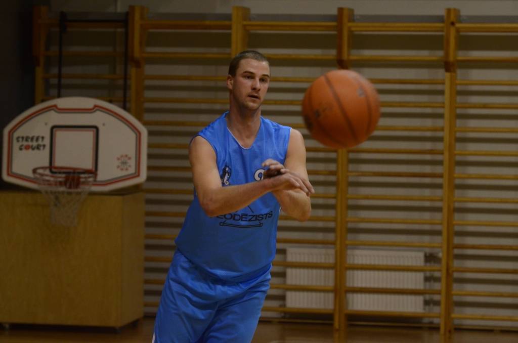 Autors: Uldis Dobelis