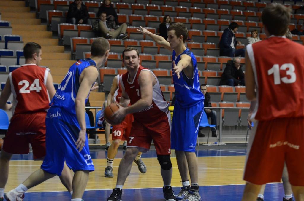 Autors: Uldis Dobelis